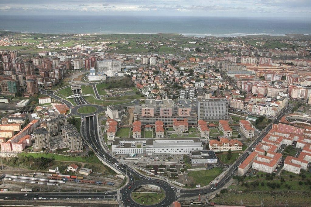 SER-PIC-Marques_de_Valdecilla_Hospital-001-Aerial_low